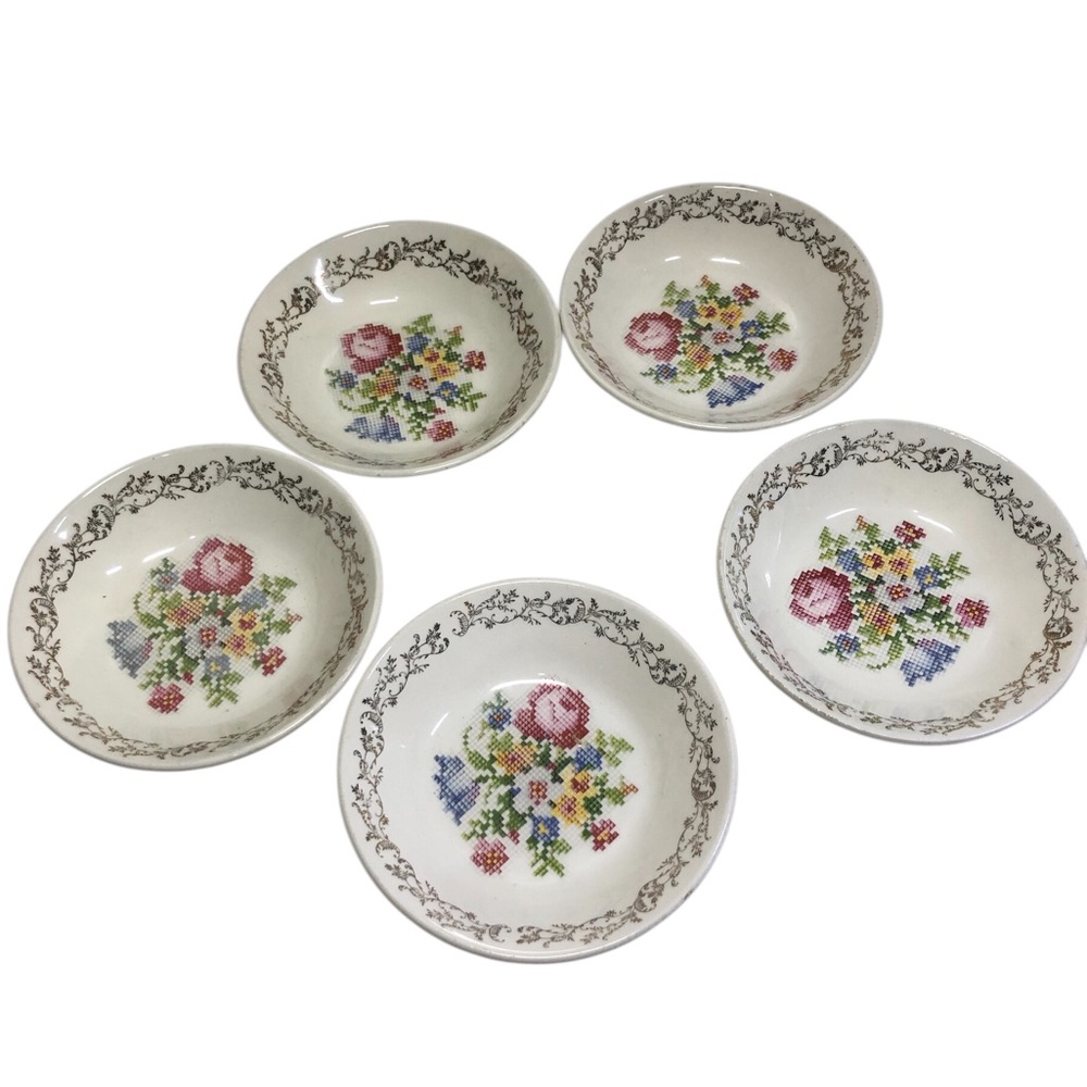 5 Vintage British Empire Ware Porcelain Petit Point small dessert bowls 22k gold